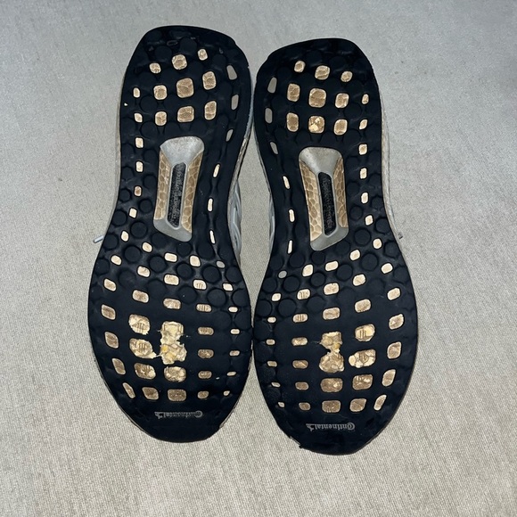 Adidas Ultra Boost 4.0 Wolf Gray - Picture 9 of 9